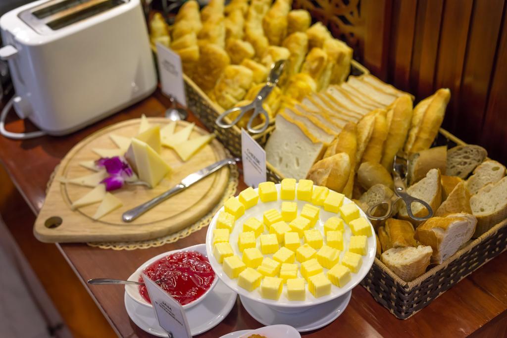 Hanoi E Central Luxury Hotel & Restaurant Buitenkant foto