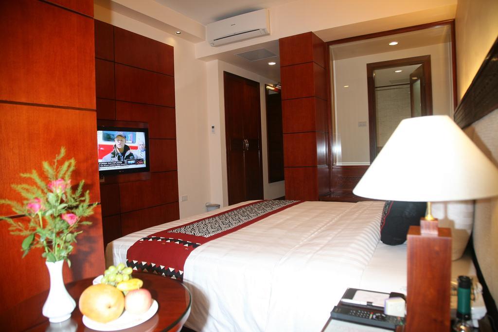 Hanoi E Central Luxury Hotel & Restaurant Buitenkant foto